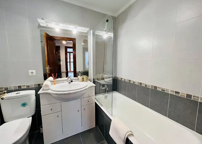 Apartmán Excelente Apartamento Con Garaje Y Piscina